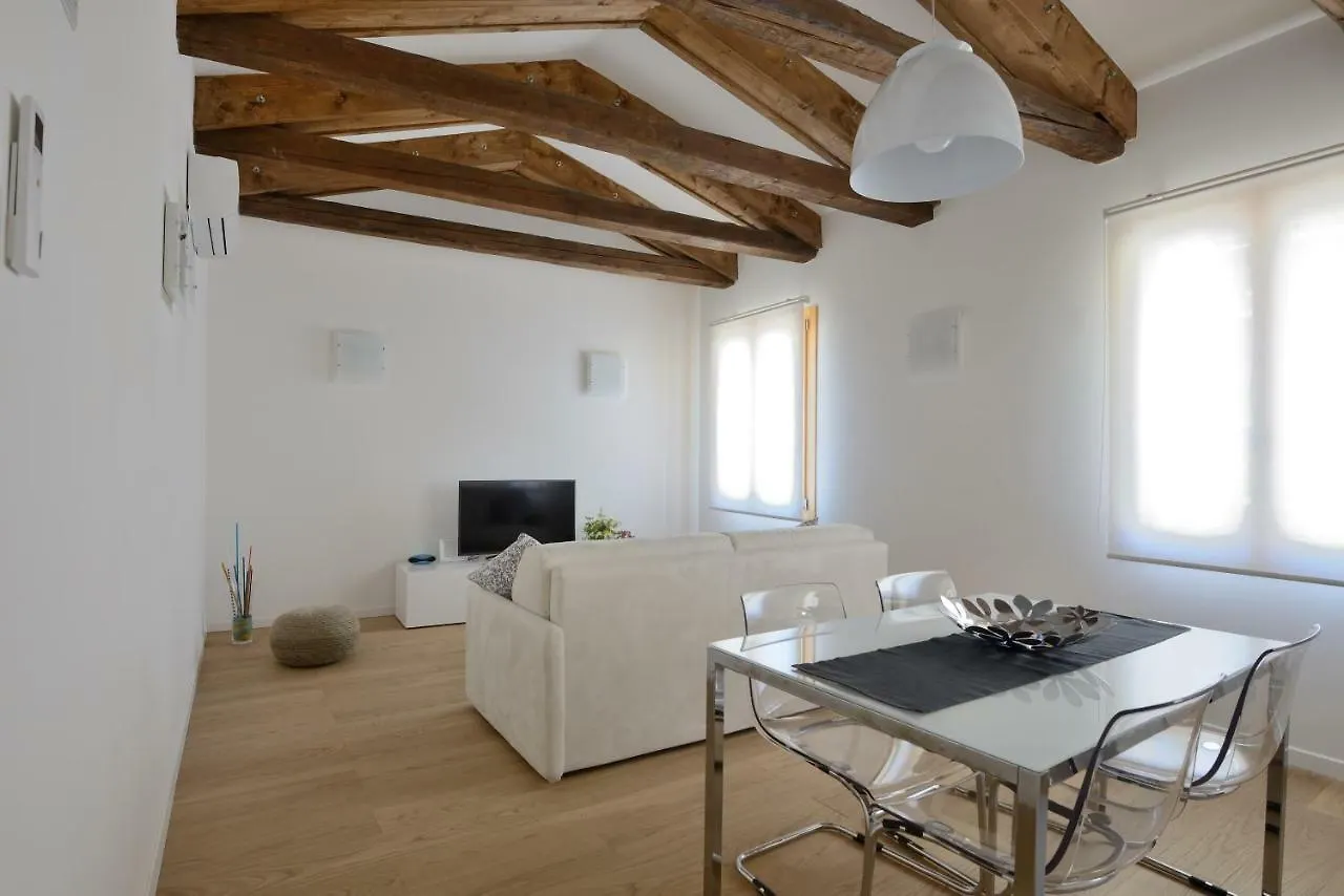 Ve-Nice Suite Casa Teresa C881 Venetië Appartement