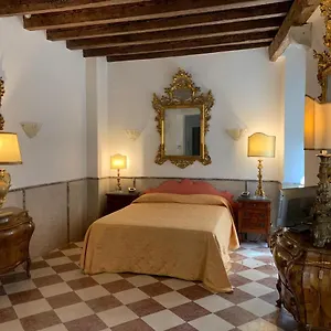 Luxury In San Marco With Canal View Venetië